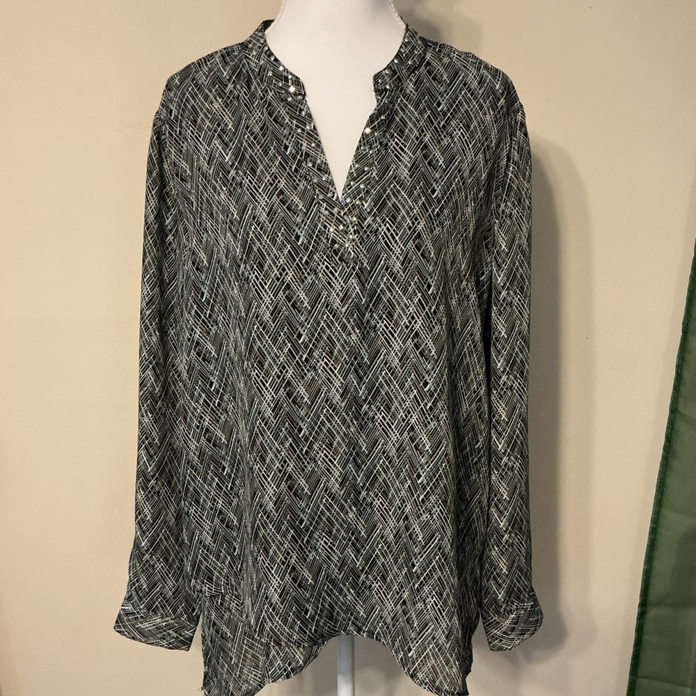 Notations Blouse - Picture 2 of 7